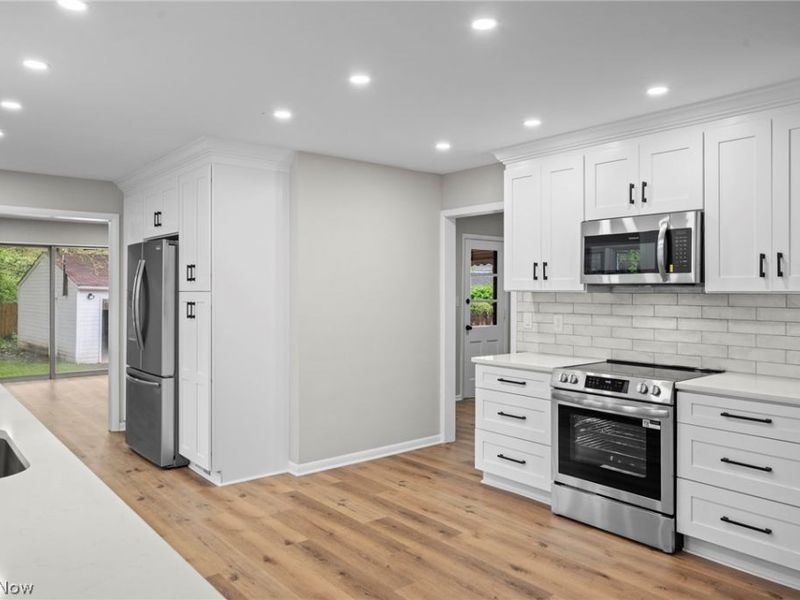 2375 Glendon Road, University Heights, OH 44118 Photo 15