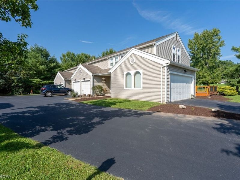 3815 Mercedes Place, Canfield, OH 44406 Photo 2