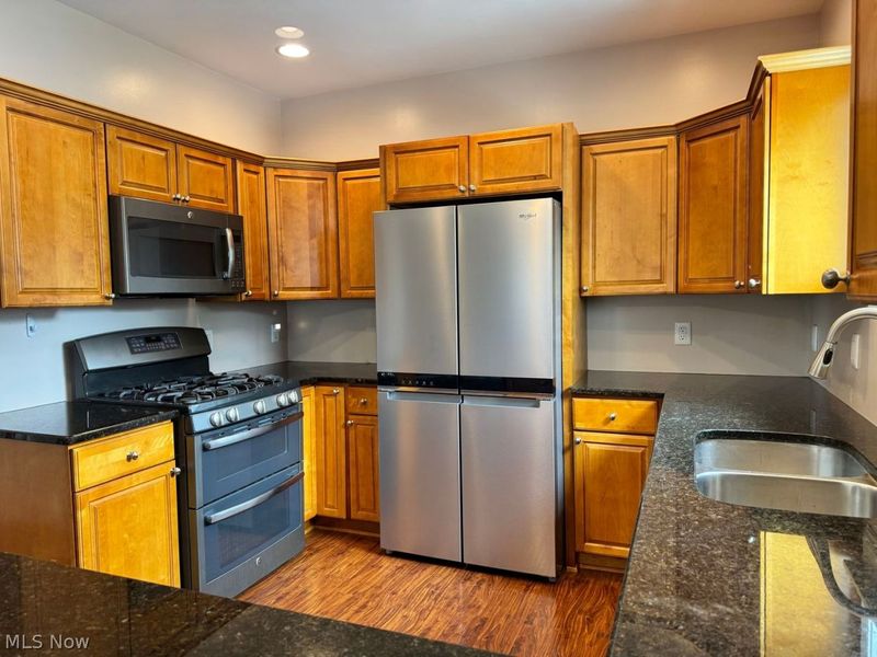 3021 Portman Avenue, Cleveland, OH 44109 Photo 10