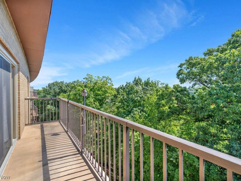 18501 Hilliard Boulevard, Unit 609, Rocky River, OH 44116 Photo 15