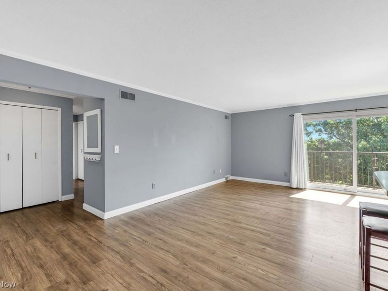 18501 Hilliard Boulevard, Unit 609, Rocky River, OH 44116 Photo 7