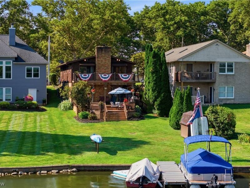 5629 N Island Drive NW, Canton, OH 44718 Photo 2