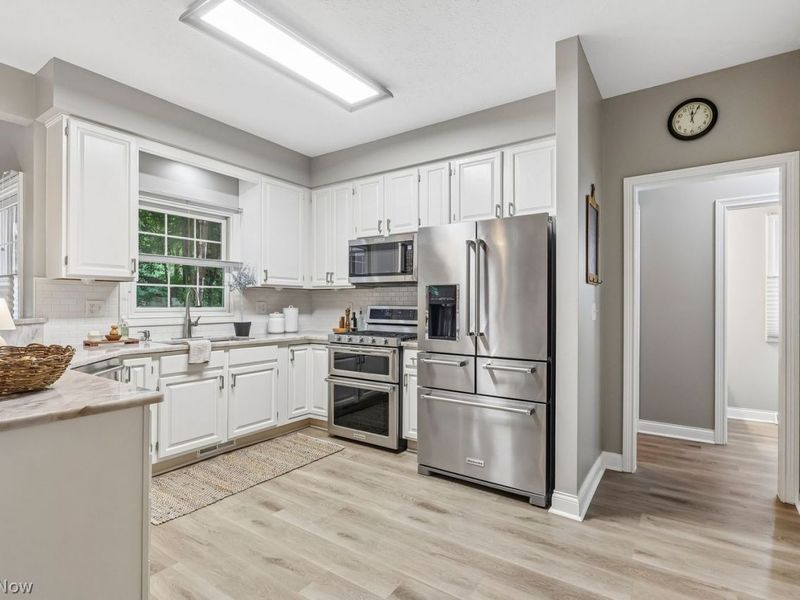 30815 Silktree Lane, Westlake, OH 44145 Photo 8