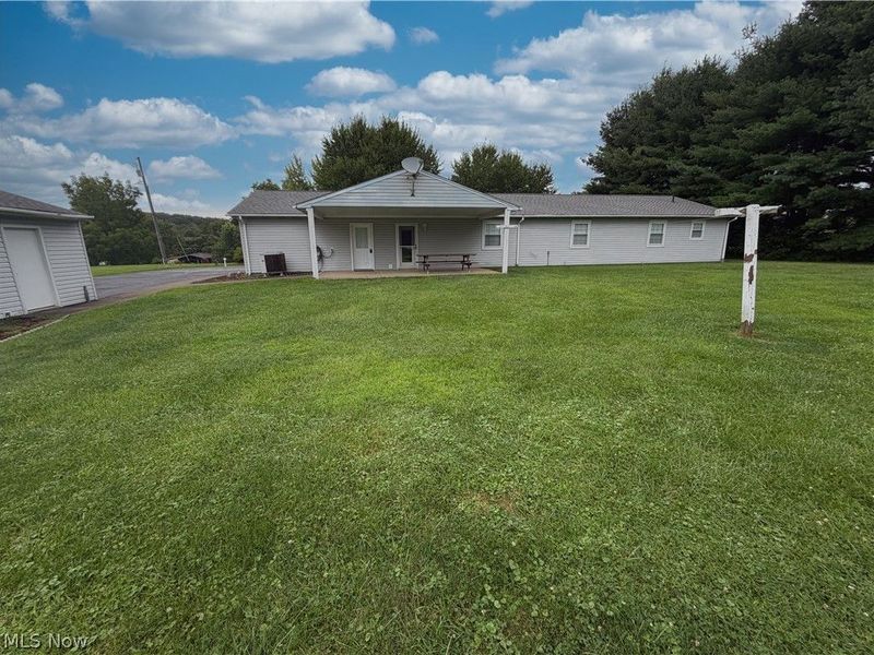 46567 Winston Drive, East Liverpool, OH 43920 Photo 10