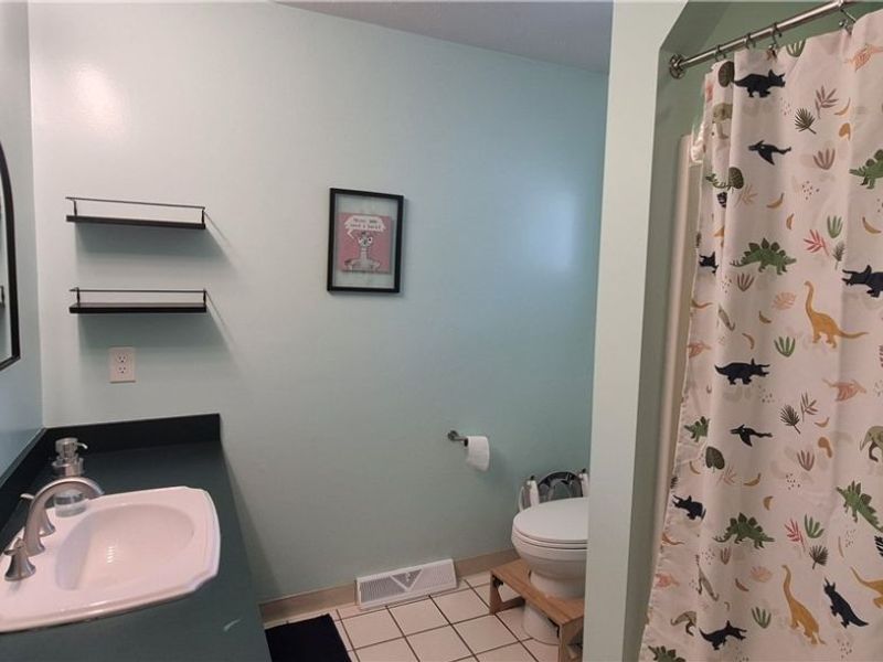 26091 Redwood Drive, Olmsted Falls, OH 44138 Photo 32
