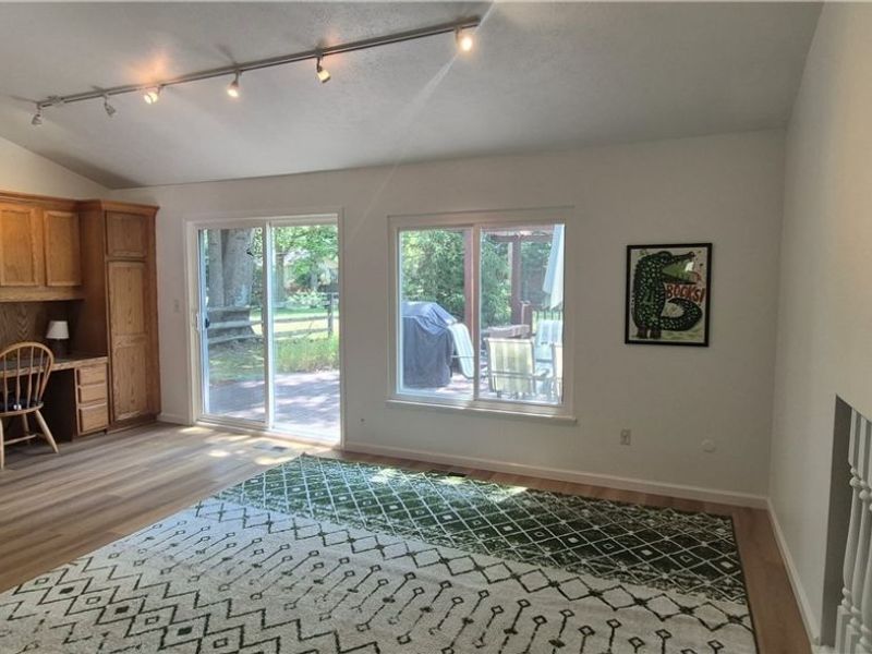 26091 Redwood Drive, Olmsted Falls, OH 44138 Photo 4