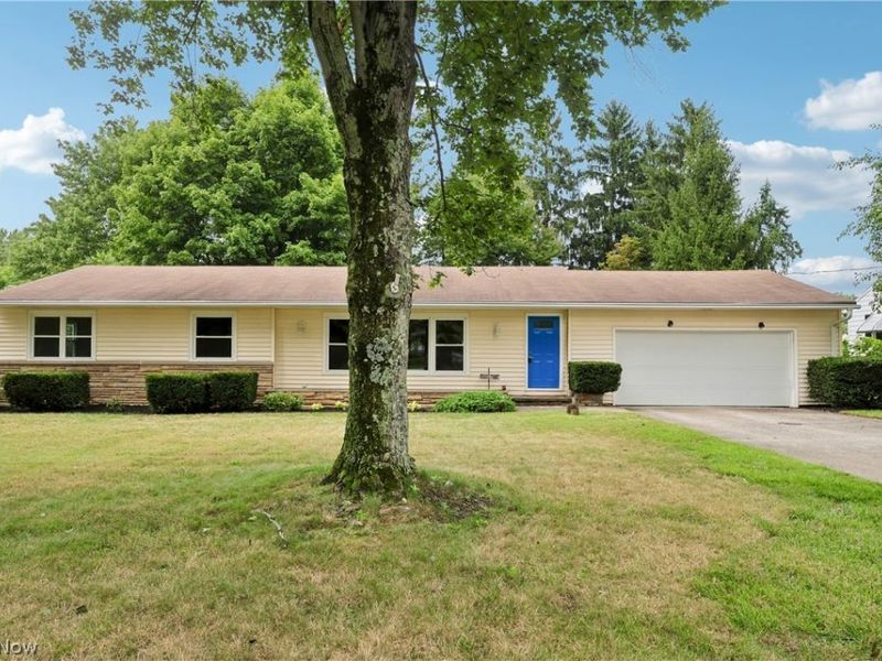 15186 Drake Road, Strongsville, OH 44136 Photo 1