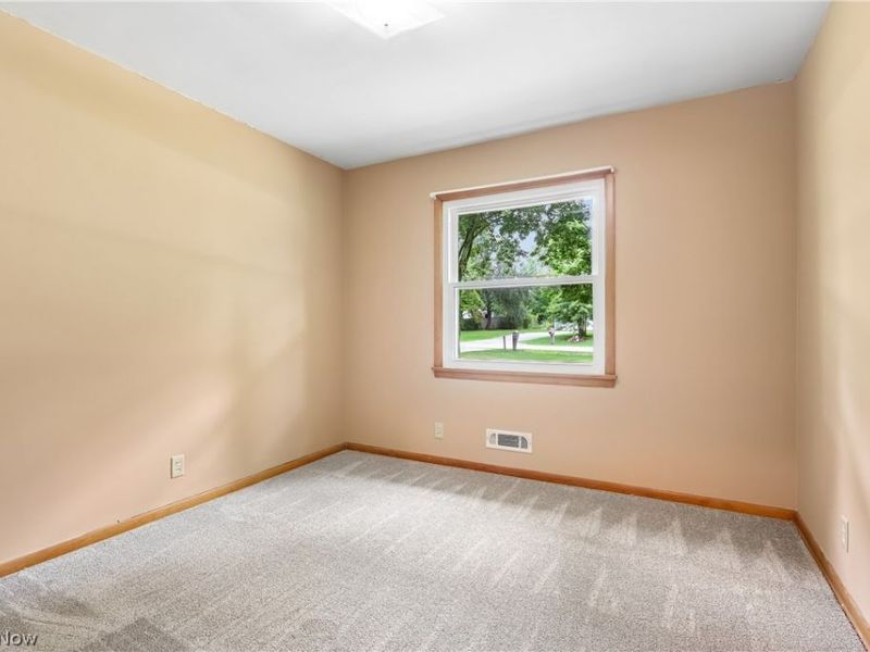 15186 Drake Road, Strongsville, OH 44136 Photo 25