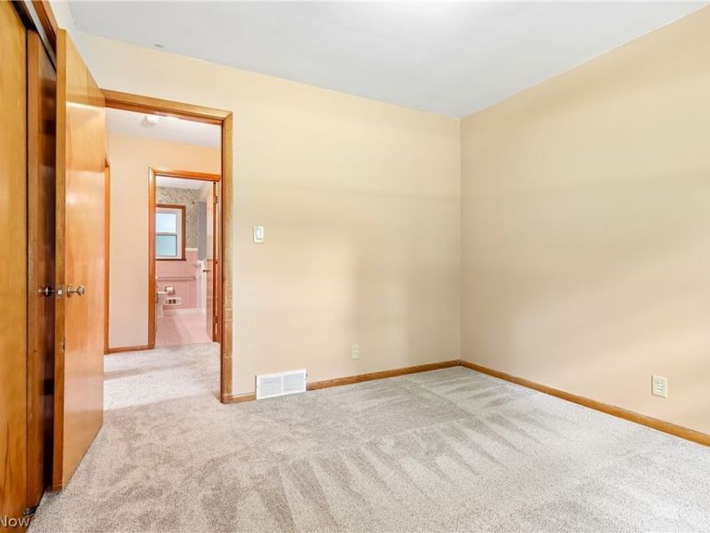 15186 Drake Road, Strongsville, OH 44136 Photo 27