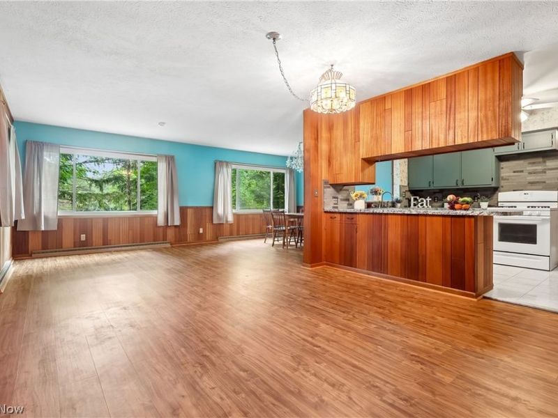 15186 Drake Road, Strongsville, OH 44136 Photo 7