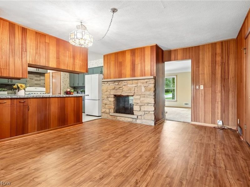 15186 Drake Road, Strongsville, OH 44136 Photo 8