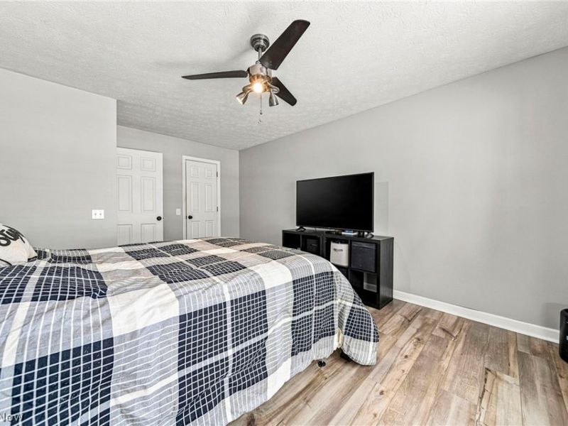 19644 Porters Lane, Strongsville, OH 44149 Photo 18