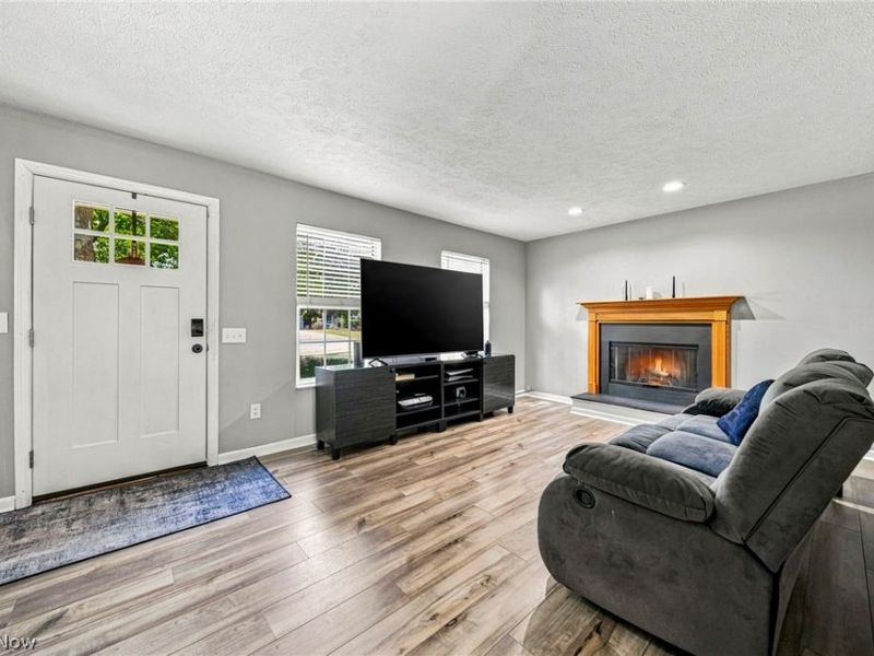 19644 Porters Lane, Strongsville, OH 44149 Photo 7