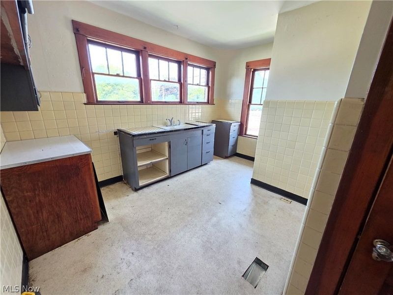 1801 W Prospect Road, Ashtabula, OH 44004 Photo 24