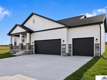 4814 S 198th Avenue, Omaha, NE 68135