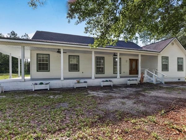 15561 CR 108 , Hilliard, FL 32046