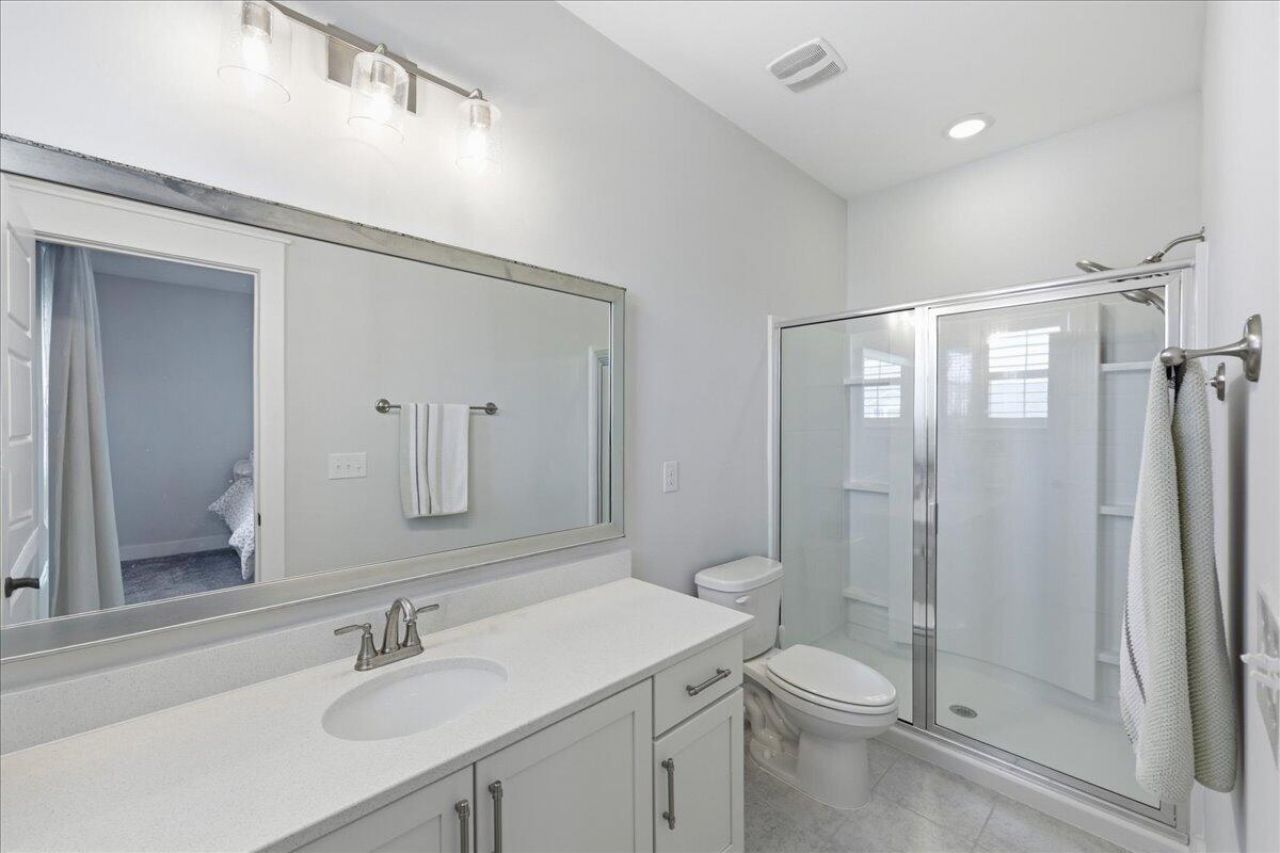 158 Hewitt Street Photo 41