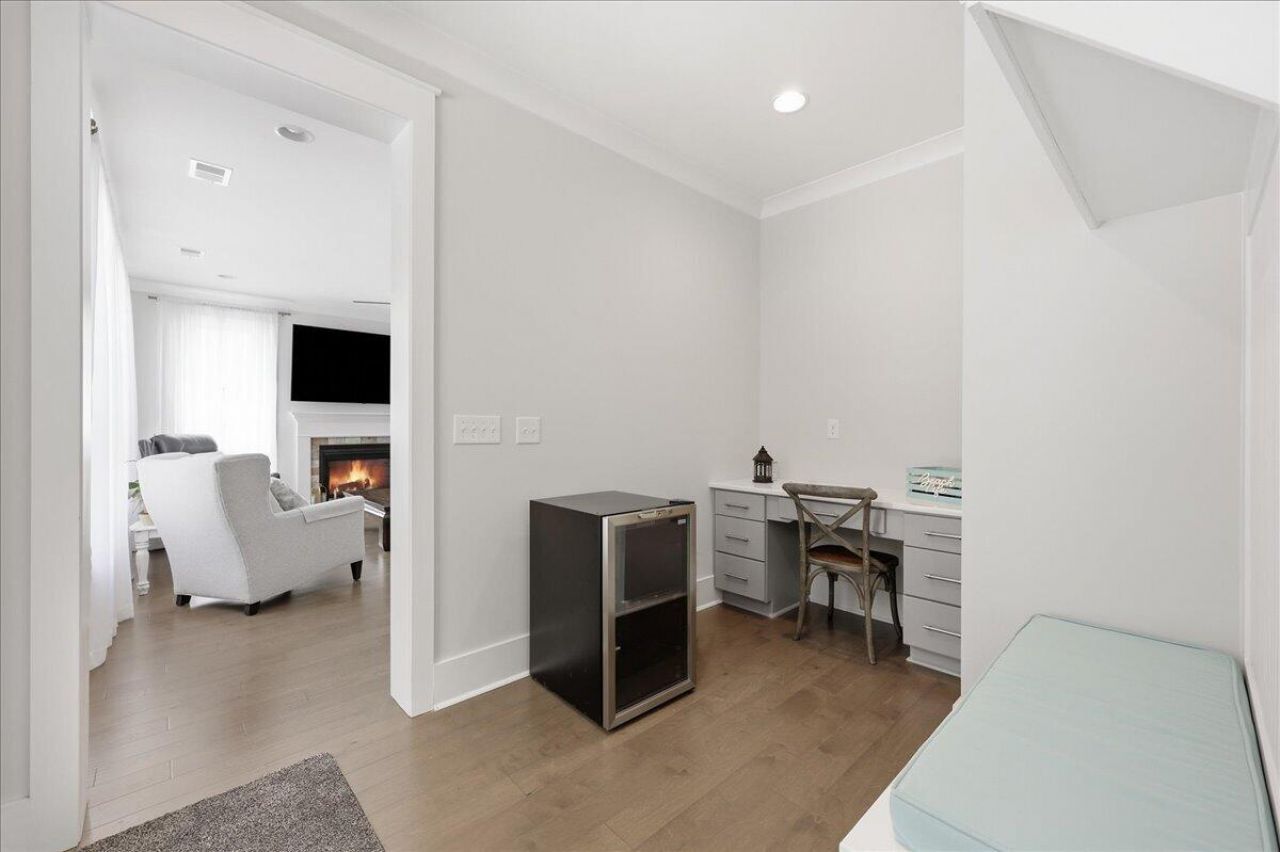 158 Hewitt Street Photo 51