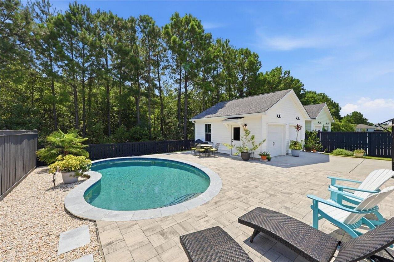 158 Hewitt Street Photo 6