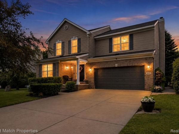 1633 Four Seasons Drive, Hartland Township, Mi 48843