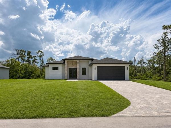 211 Truman AVE , LEHIGH ACRES, FL 33936