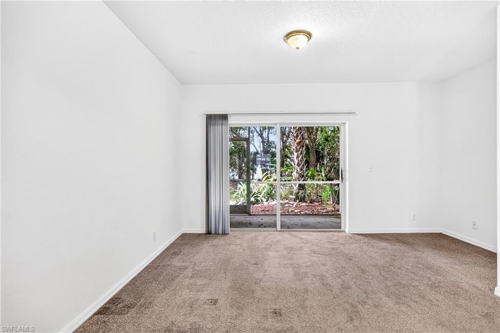 8073 Pacific Beach Dr, Fort Myers, FL 33966 Photo