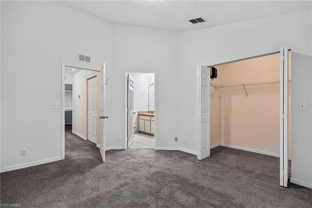 8073 Pacific Beach Dr, Fort Myers, FL 33966 Photo