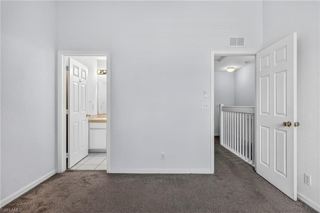 8073 Pacific Beach Dr, Fort Myers, FL 33966 Photo