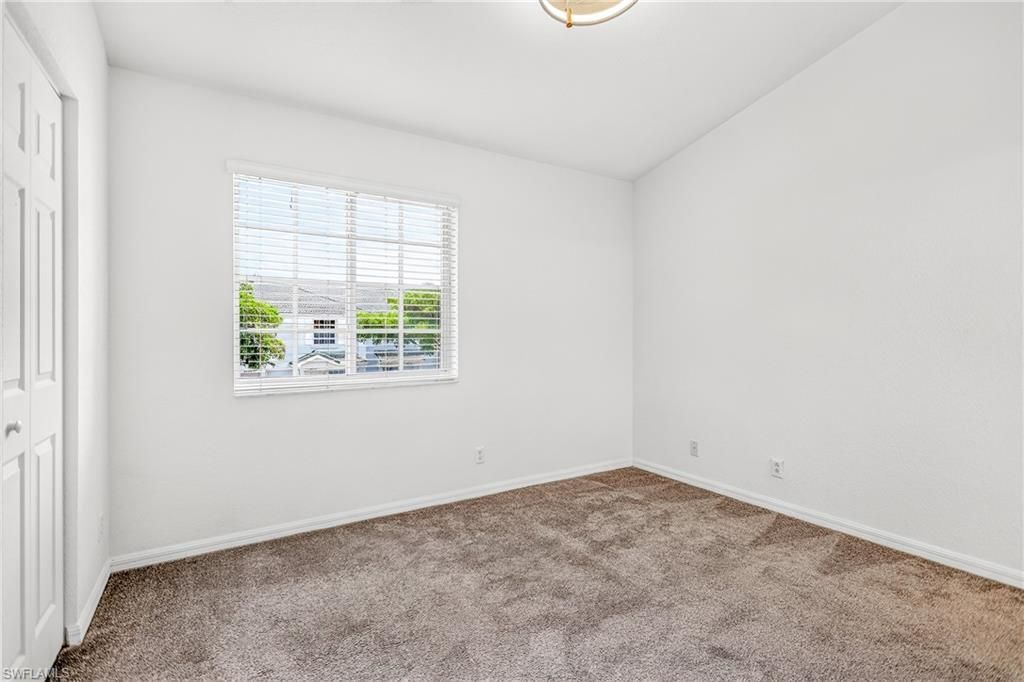 8073 Pacific Beach Dr, Fort Myers, FL 33966 Photo