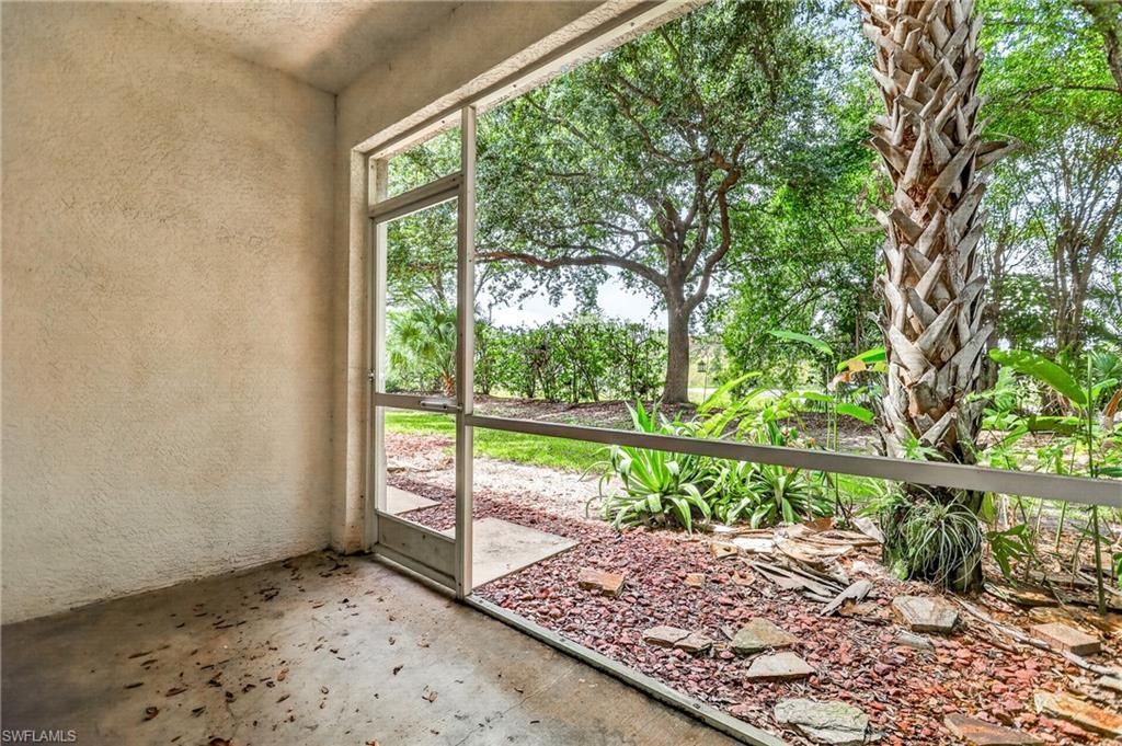 8073 Pacific Beach Dr, Fort Myers, FL 33966 Photo