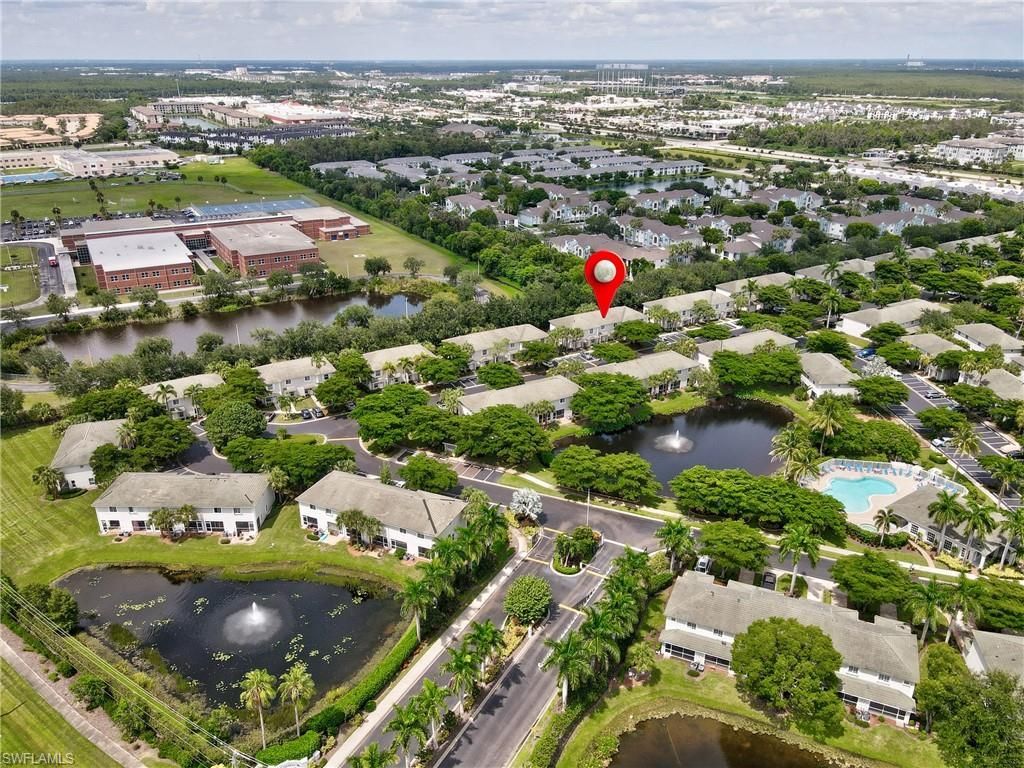 8073 Pacific Beach Dr, Fort Myers, FL 33966 Photo