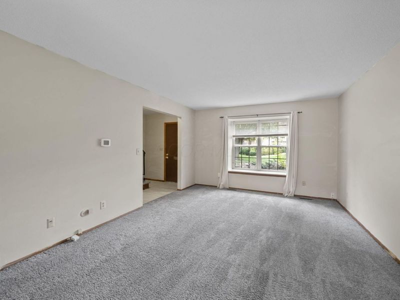 6198 Stornoway Drive S, Columbus, OH 43213 Photo 17