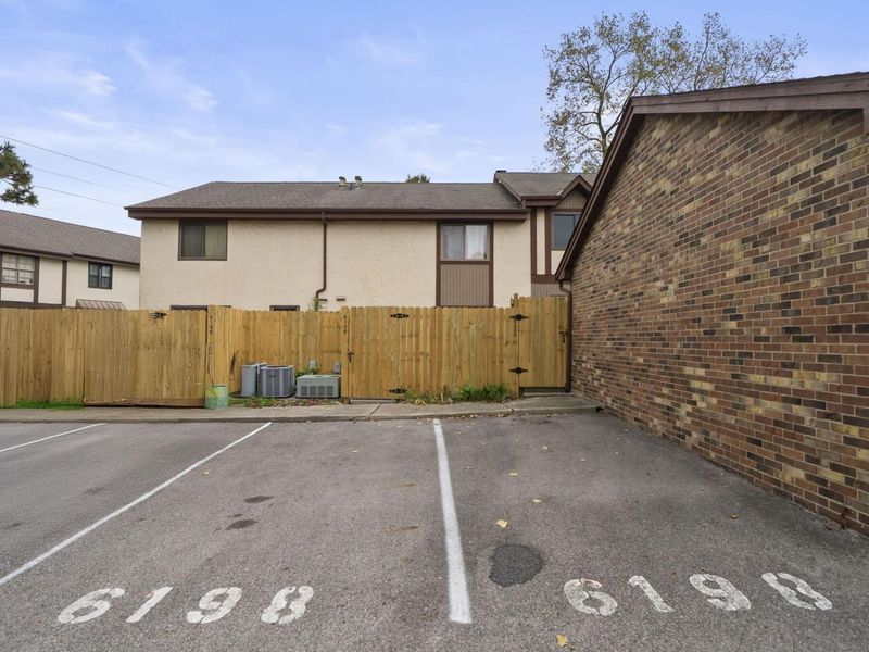 6198 Stornoway Drive S, Columbus, OH 43213 Photo 32