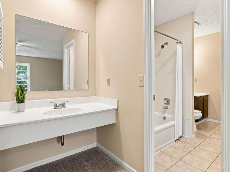 10935 Brookgreen Court, Sycamore Township, OH 45242 Photo 14