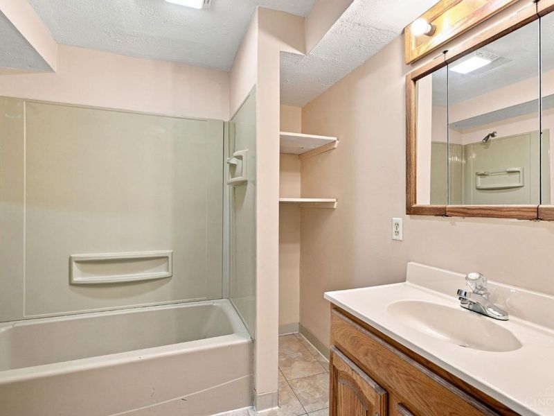 10935 Brookgreen Court, Sycamore Township, OH 45242 Photo 18