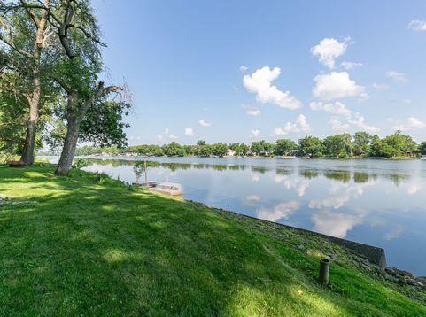 Main Photo