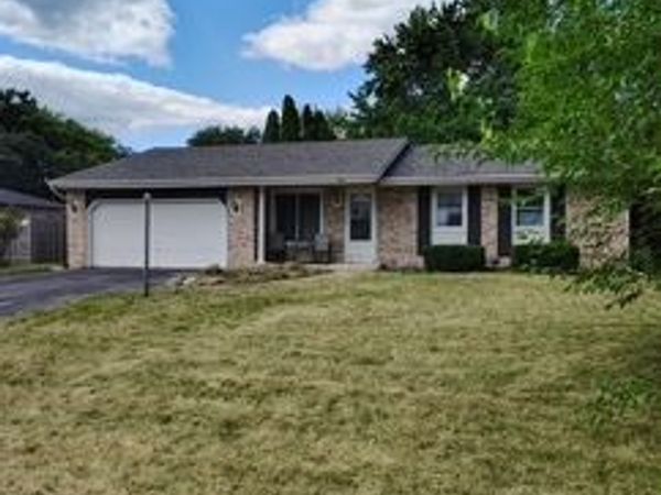 136 Dolores Street , Oswego, IL 60543