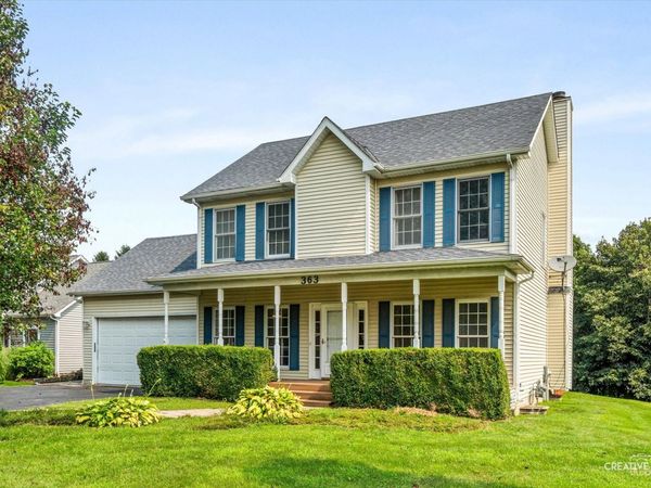 363 Dee Court , Somonauk, IL 60552