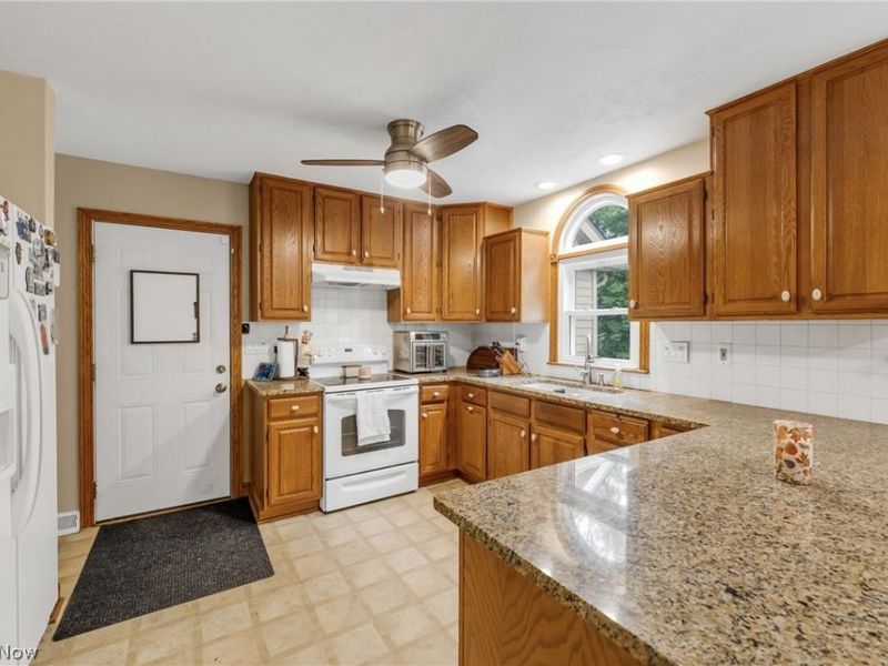 1010 Partridge Drive, Wadsworth, OH 44281 Photo 17