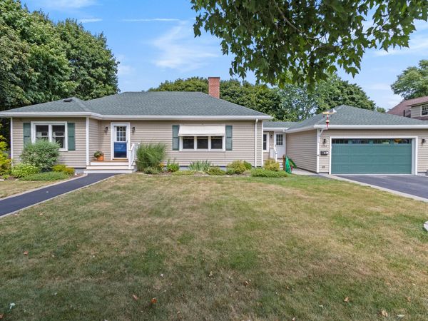 1739 Washington Avenue , Portland, ME 04103