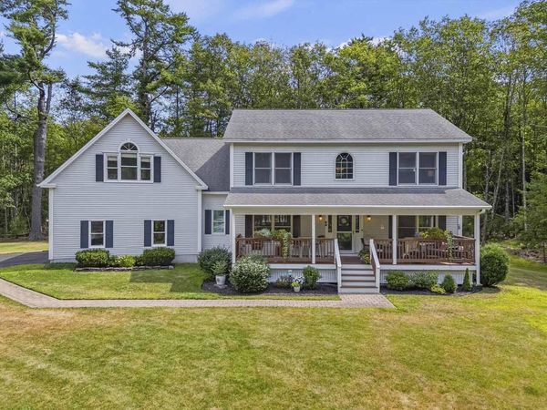 21 Royal Oak Circle, Topsham, ME 04086