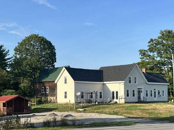 127 US Route 1 , Nobleboro, ME 04555