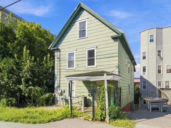 291 Bates Street , Lewiston, ME 04240