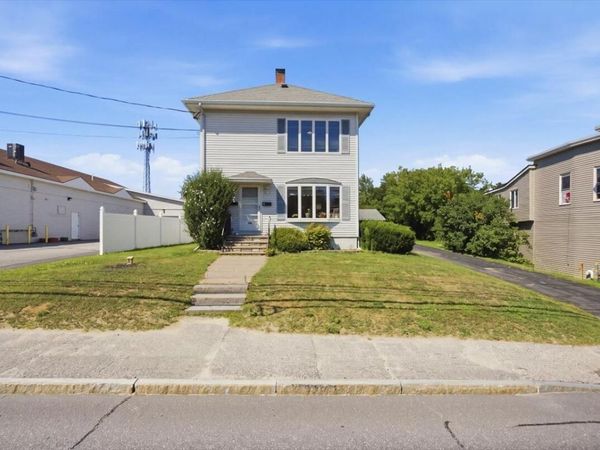 986 Sabattus Street , Lewiston, ME 04240