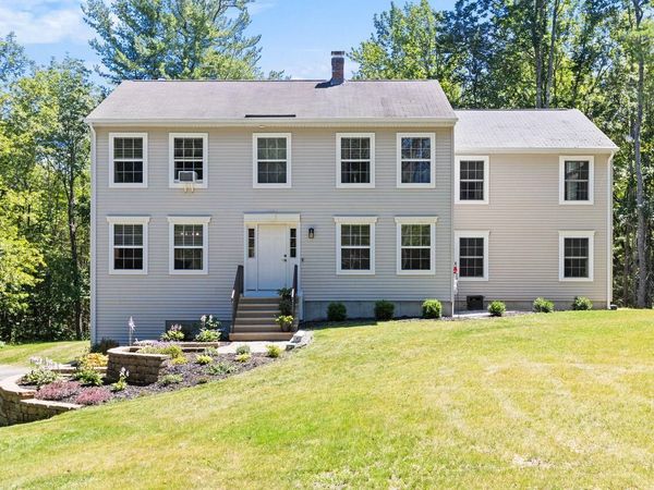 4 Patagonia Drive , Freeport, ME 04032