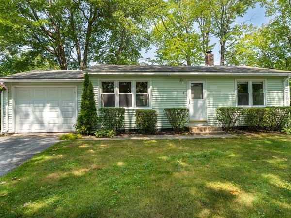 2 Forest Drive , Topsham, ME 04086