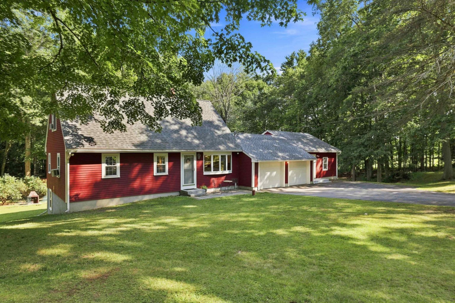 157 Camp Lee Road, Epping, NH 03044 Main Photo