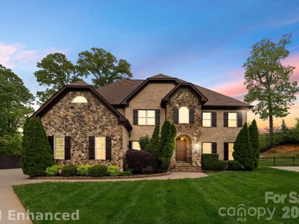 7307 Roseland Avenue, Charlotte, NC 28277
