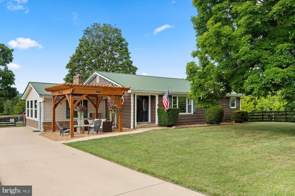 1579 Millner Road, Strasburg, VA 22657 Main Photo