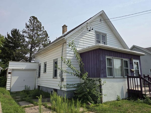 311 S Monroe Street, Watertown, WI 53094